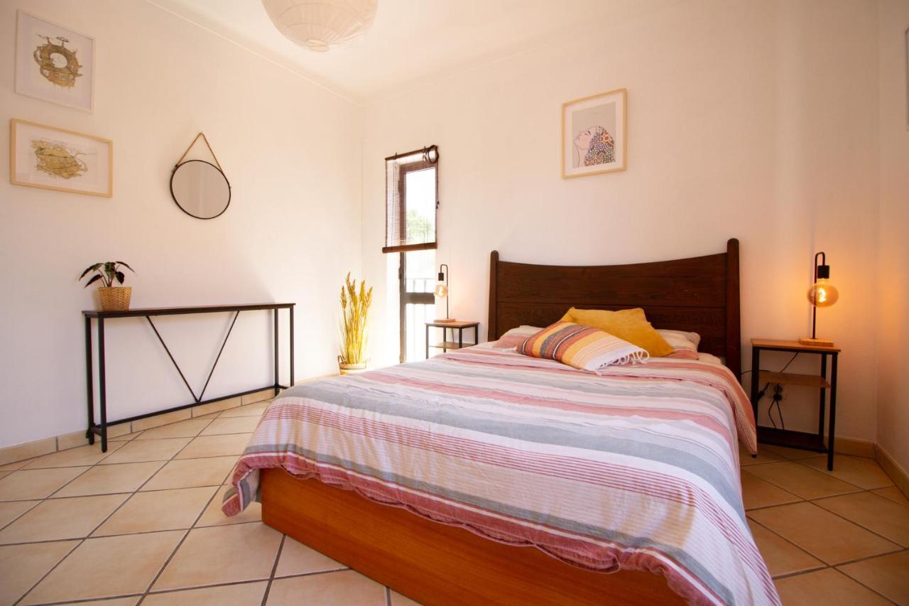 Bura Surfhouse Hostal